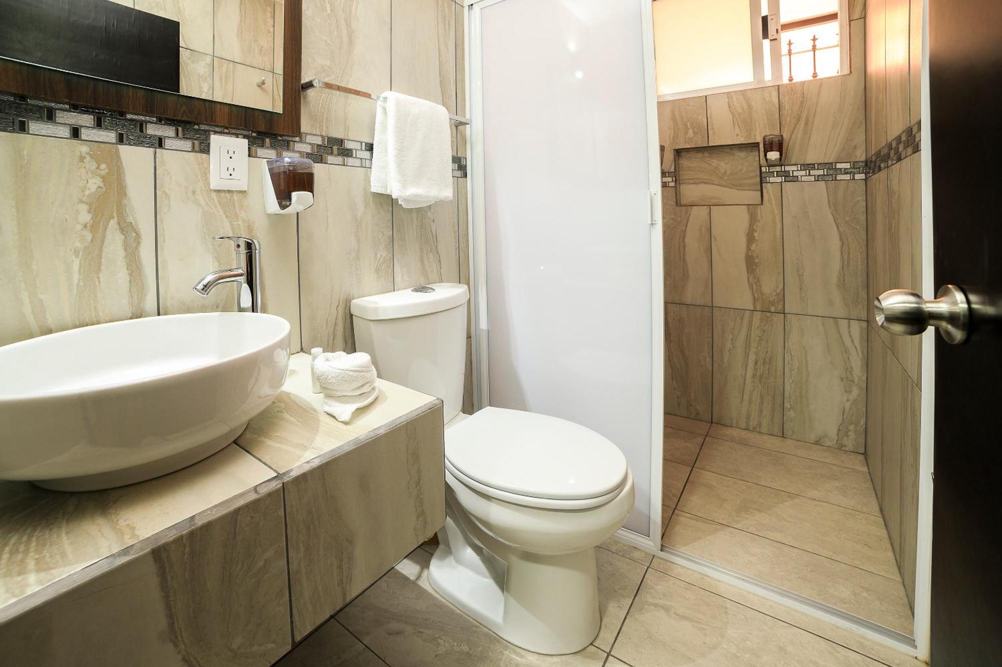 Capital O Hotel Boutique Las Torres Tlaxcala ภายนอก รูปภาพ